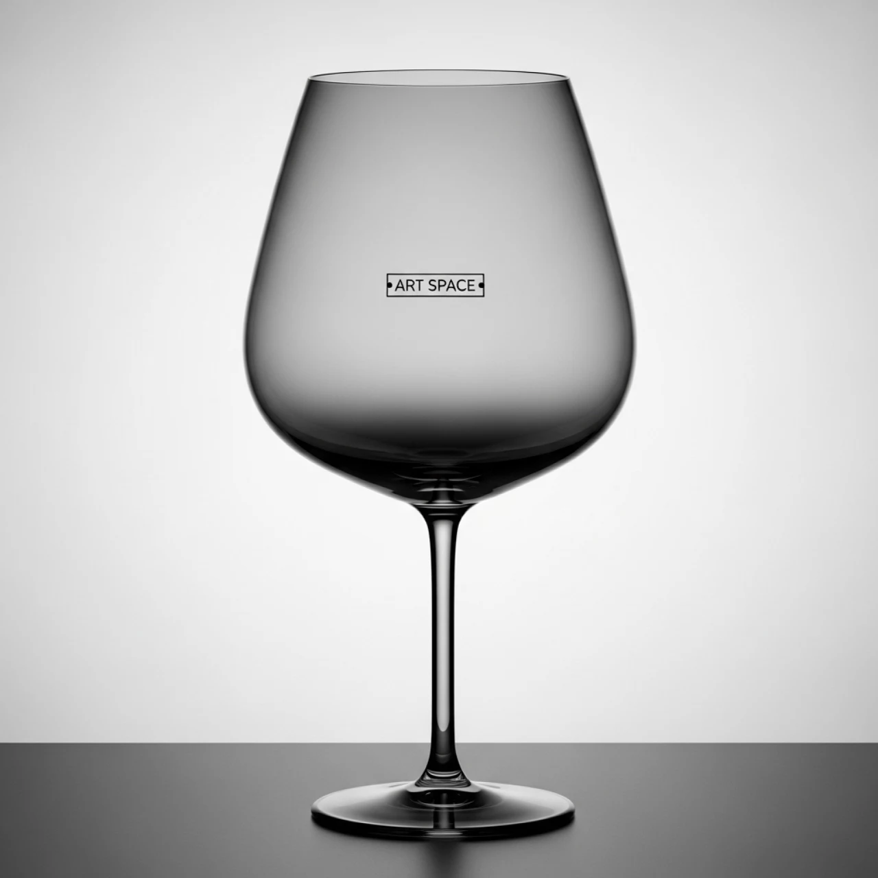 Аренда Бокал дымчатый для красного вина Лира в Sochi Marriott Krasnaya Polyana — ART SPACE