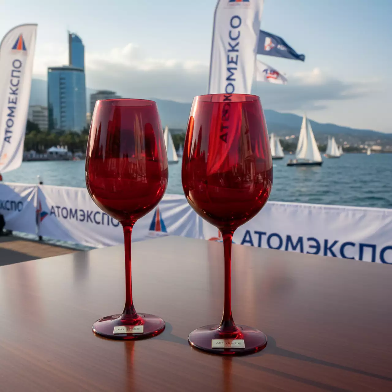 Аренда Бокал красный Килиан набор из 2 на парусной регате (Сочи) — ART SPACE