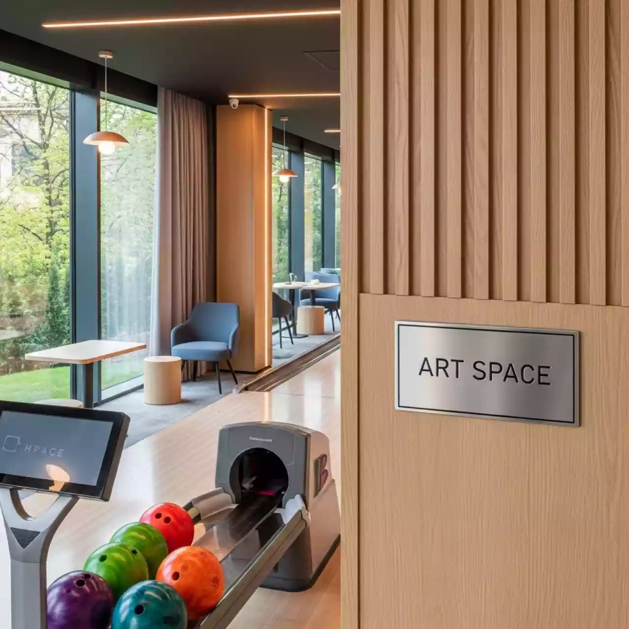 Аренда Боулинг "Гусары" в отеле Hyatt Regency Sochi — ART SPACE