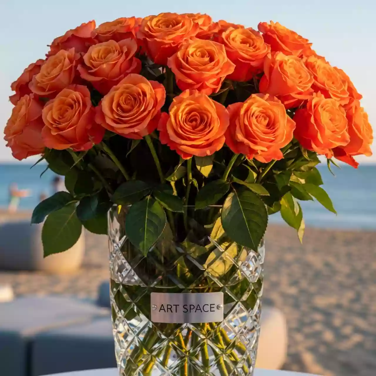 Аренда Букеты оранжевых роз на пляже «Мандарин» — ART SPACE