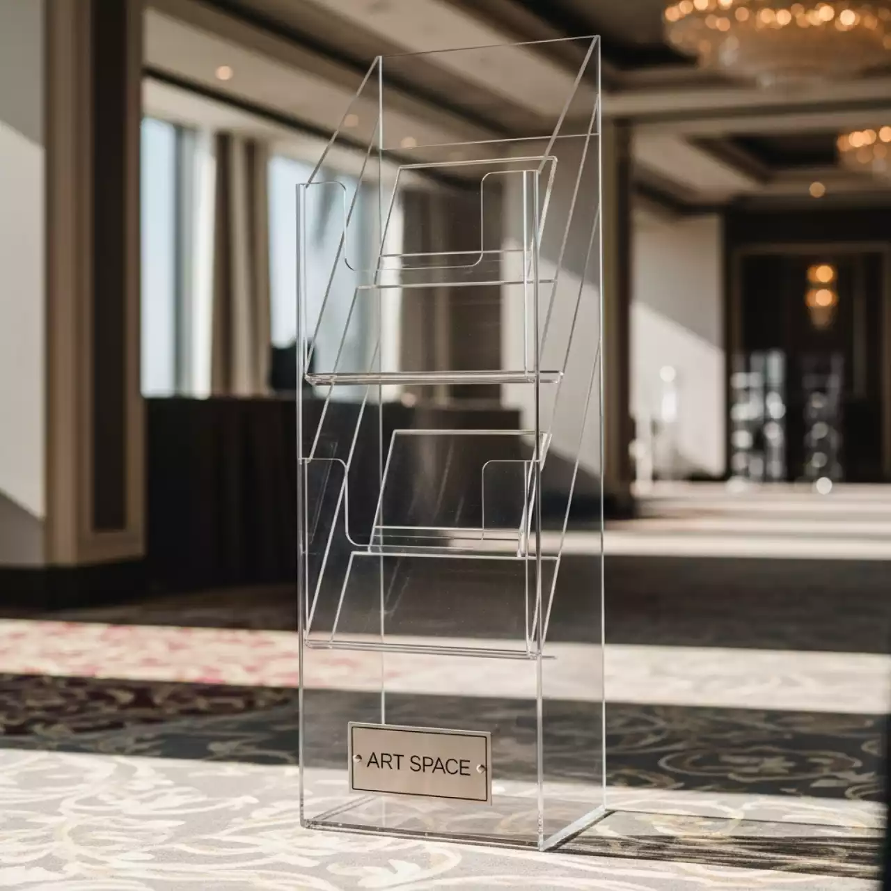 Аренда Буклетница пластиковая Maxibit в казино «Сочи» — ART SPACE