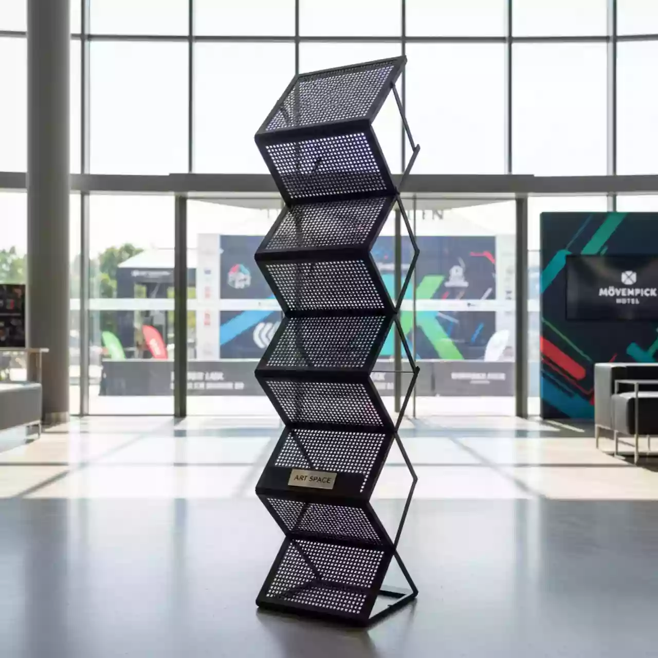 Аренда Буклетница проспектница раздвижная в Mövenpick Hotel — ART SPACE