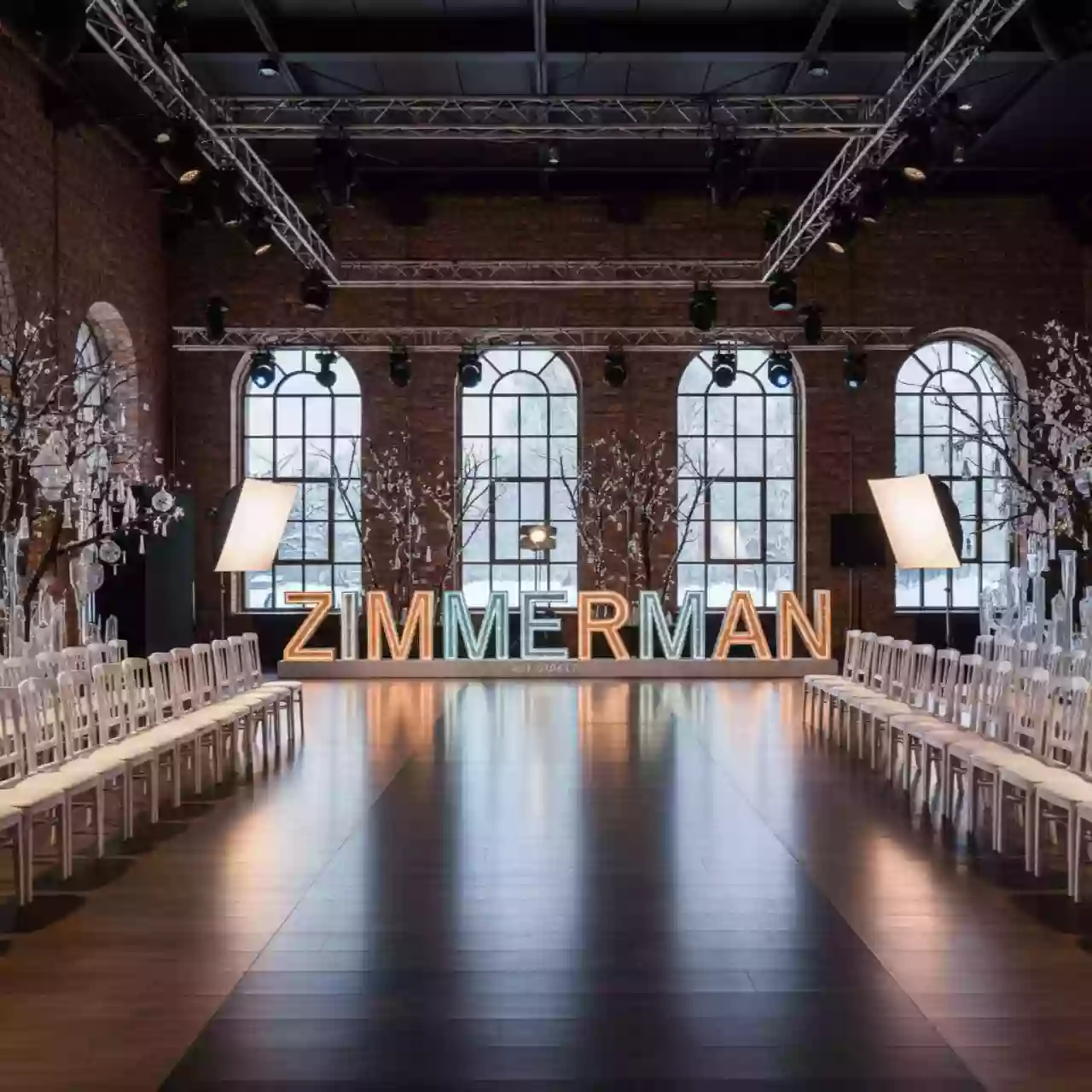 Аренда Буквы световые объемные в отеле Radisson Lazurnaya — ART SPACE