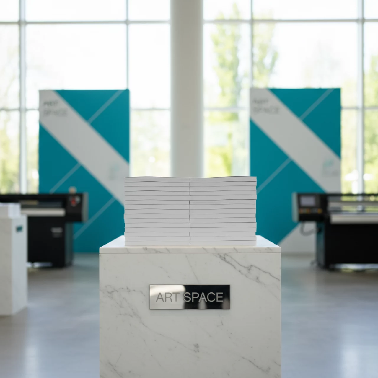 Аренда Бумага для цифровой печати DV в Radisson Collection Paradise — ART SPACE