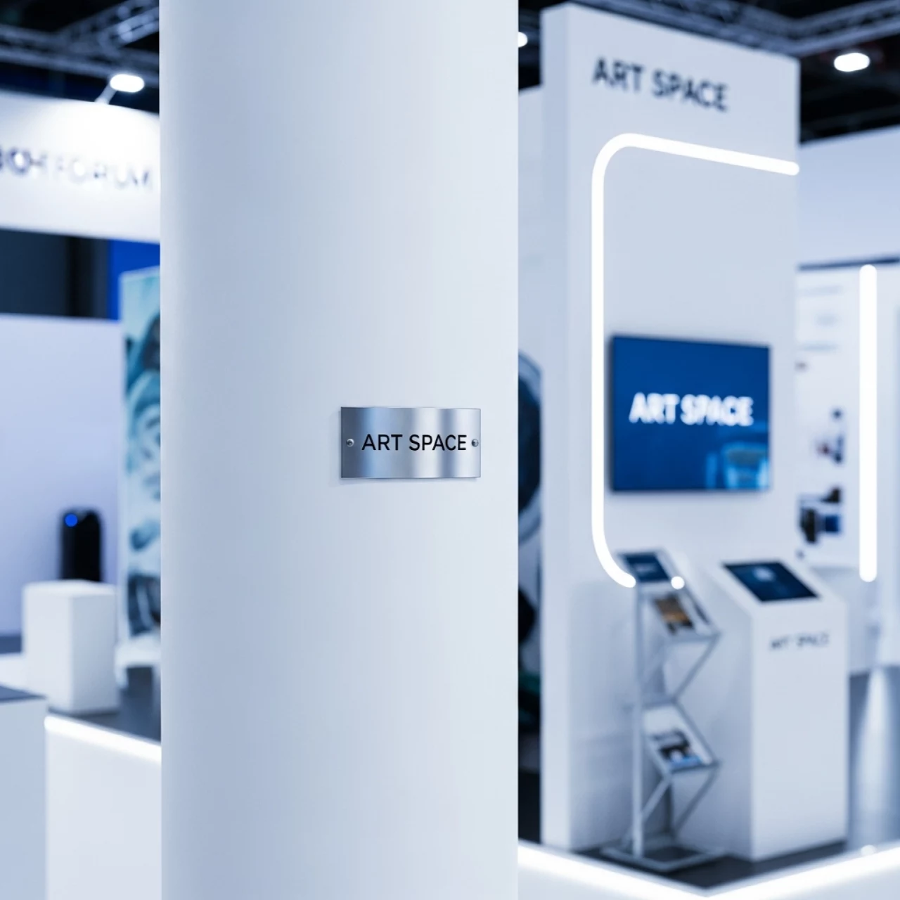 Аренда Бумага рулонная инженерная HP Bright White Inkjet Paper L4Z45A на Медальной площади — ART SPACE