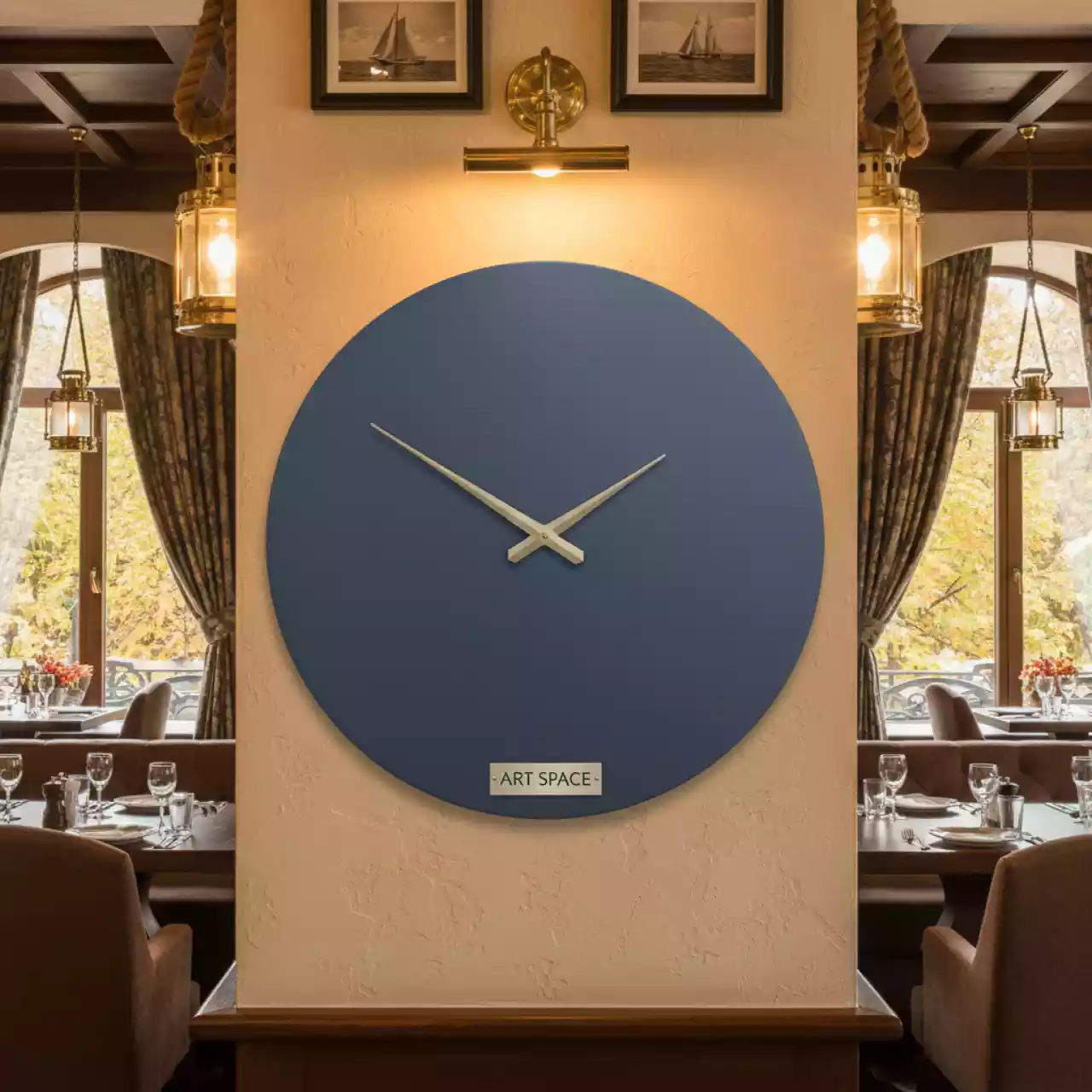 Аренда Часы настенные круглые в ресторане «Магадан» — ART SPACE
