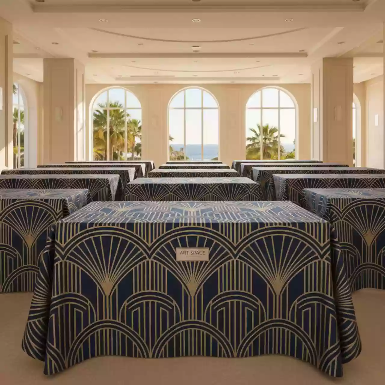 Аренда Чехлы на столы прямоугольные в санатории «Заполярье» — ART SPACE