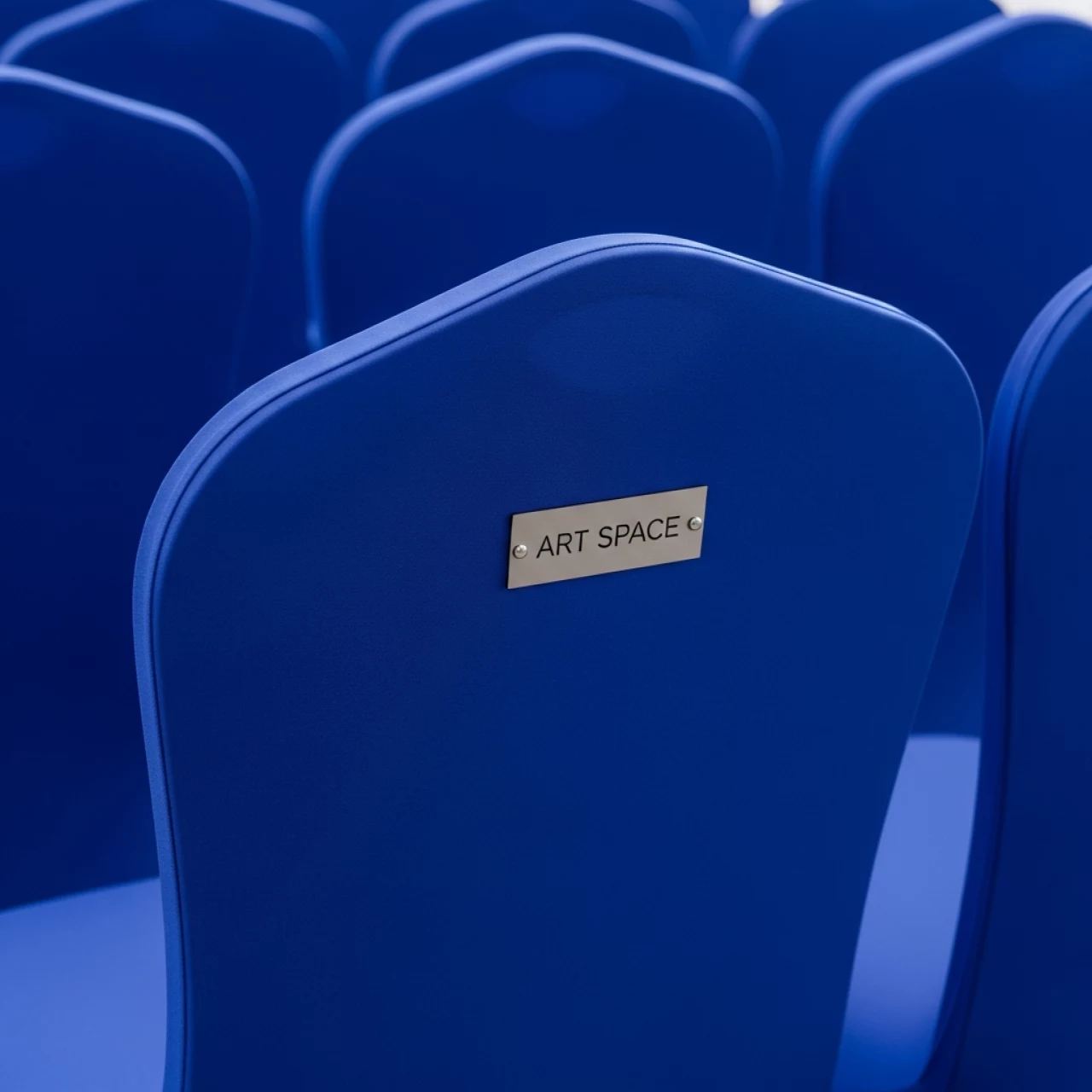 Аренда Чехол банкетный для стула Изо синий в Delta Sirius — ART SPACE