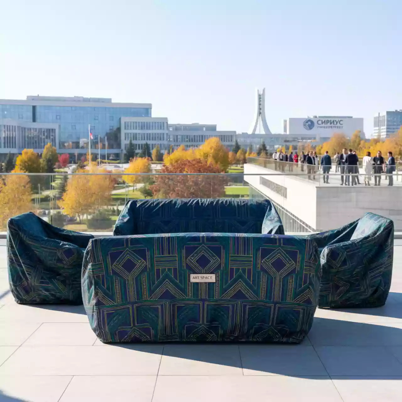 Аренда Чехол для садовой мебели 254х254 см в Университете «Сириус» — ART SPACE