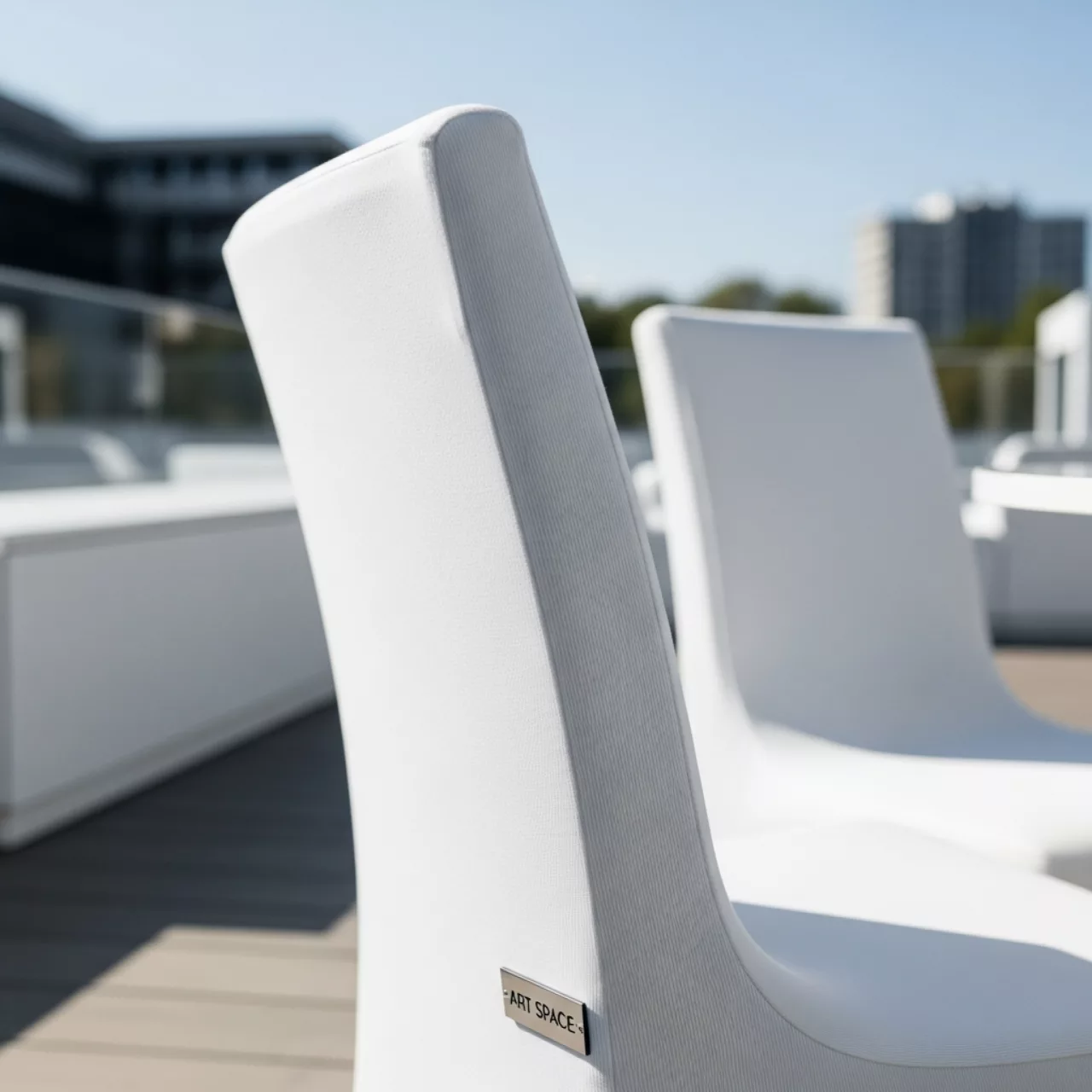 Аренда Чехол на стул 08 спандекс белый в ресторане «Voda» — ART SPACE