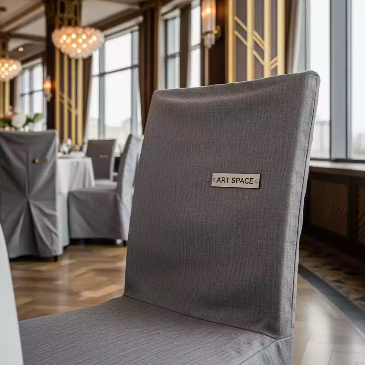 Аренда Чехол на стул со спинкой Chilly серый в ресторане «Voda» — ART SPACE
