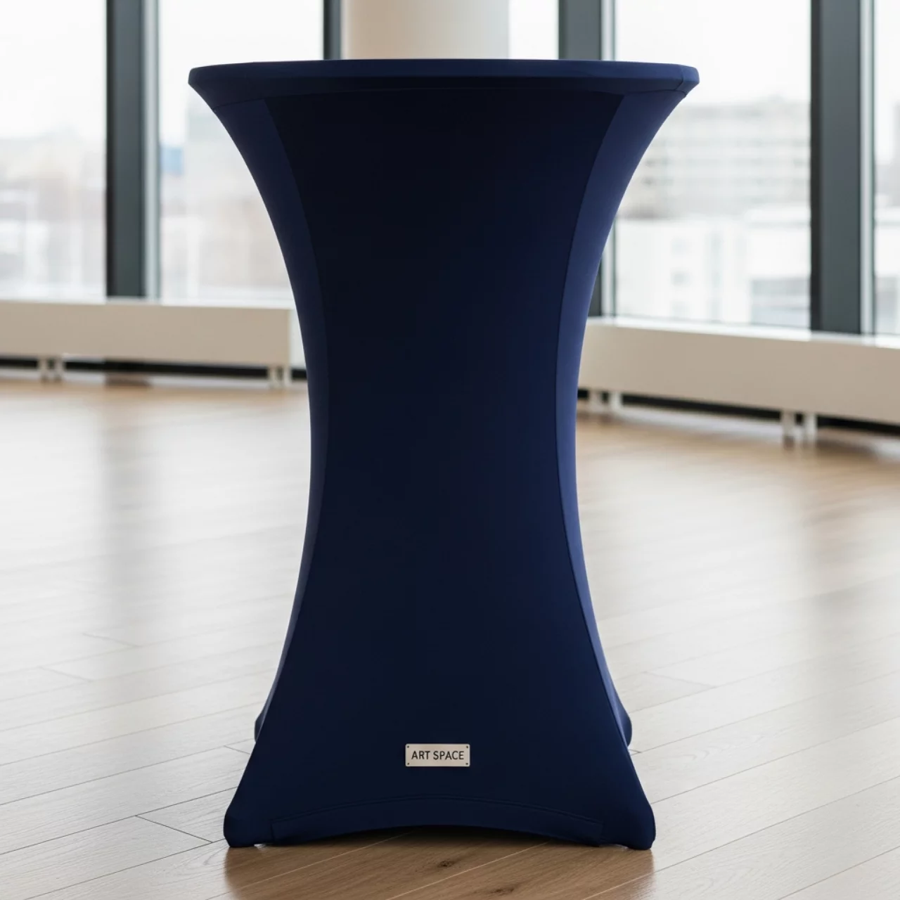 Аренда Чехол стрейч на коктейльный стол 110х70 синий в ресторане «D.O.M» — ART SPACE