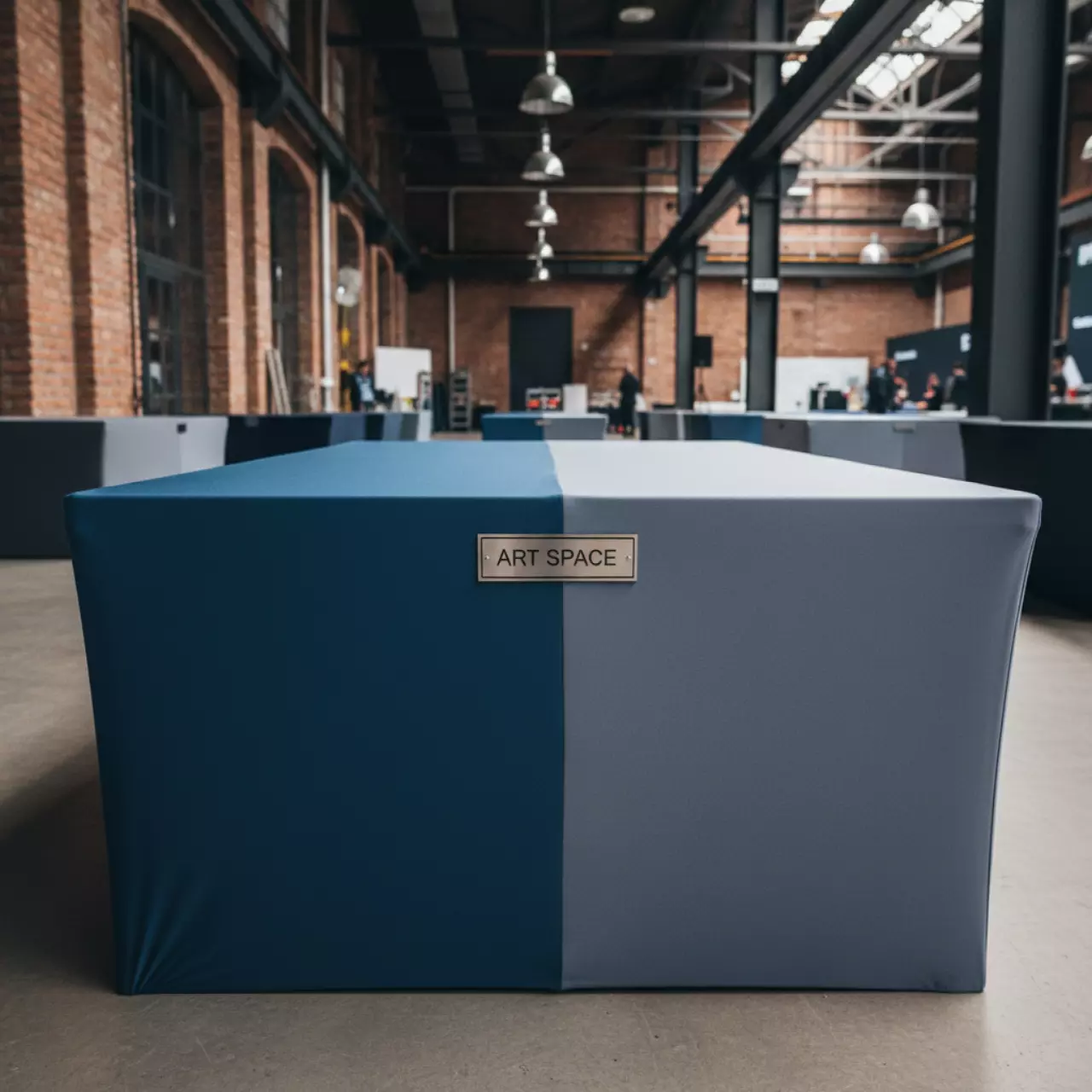 Аренда Чехол стрейч на прямоугольный стол 150х80 см в VK Stadium Sirius — ART SPACE