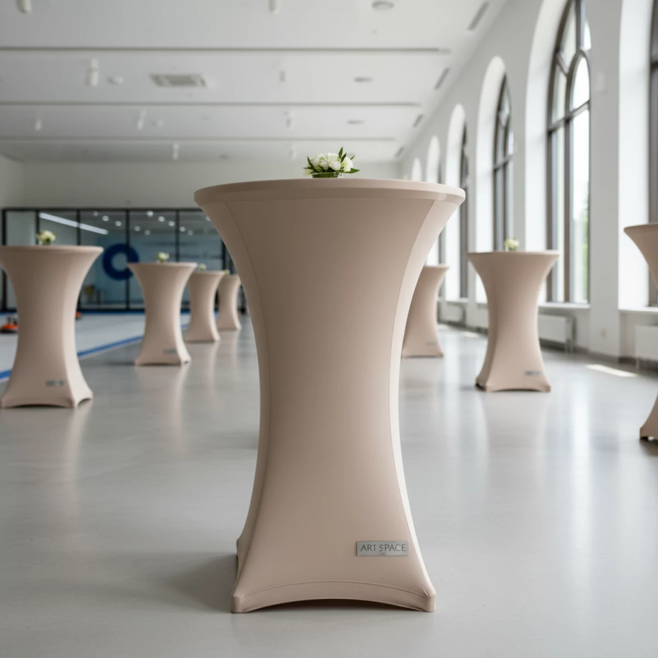 Аренда Чехол стрейч текстиль для коктейльного стола диаметр 78 см бежевый в Керлинговом центре «Ледяной куб» — ART SPACE