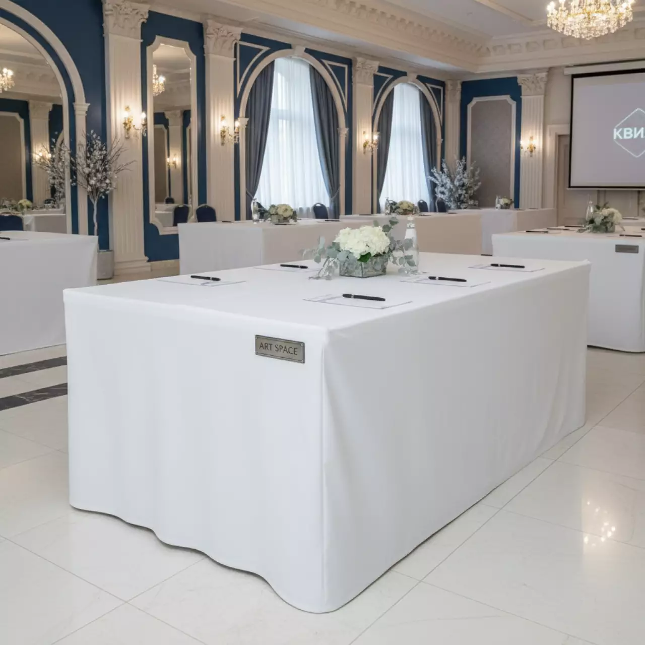 Аренда Чехол стрейч текстиль на стол 180х80 белый в Courtyard by Marriott Sochi — ART SPACE