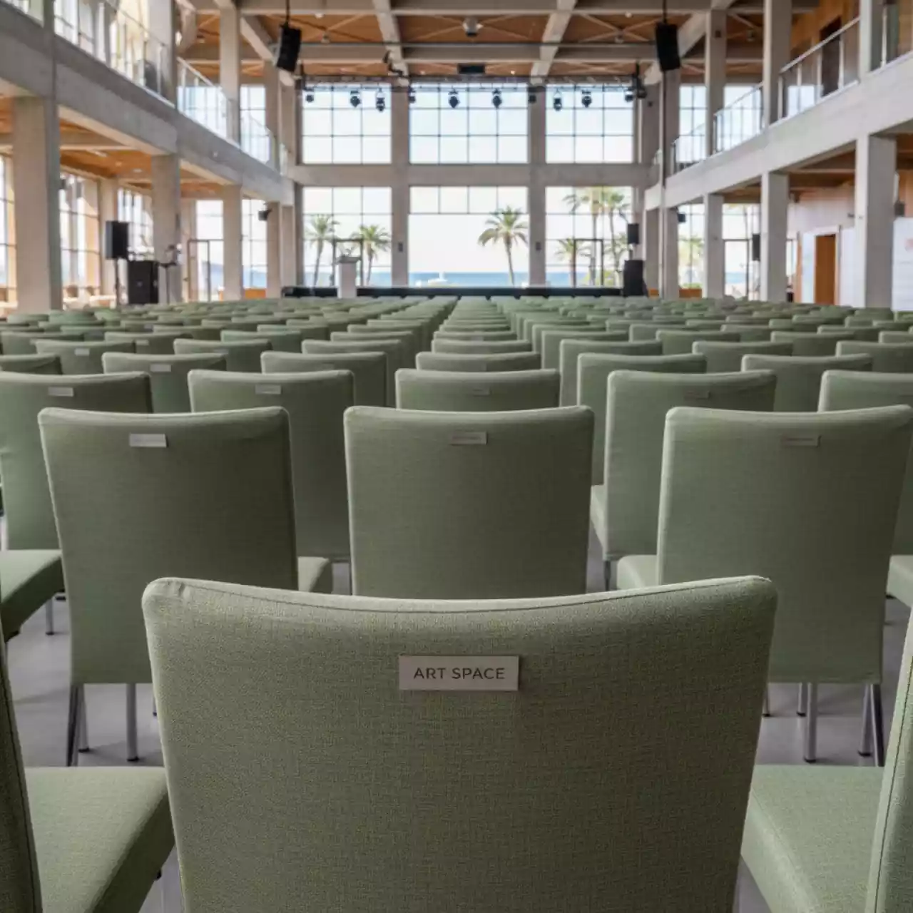 Аренда Чехол стрейч текстиль на стул оливковый Морпорт Сочи — ART SPACE