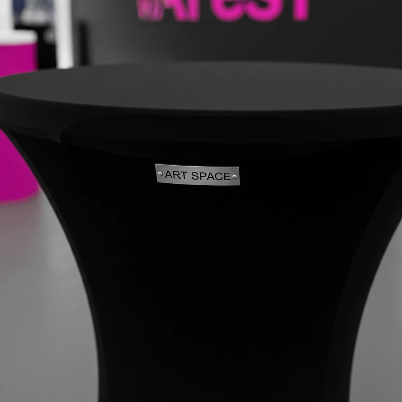 Аренда Чехол стрейчевый черный для прямоугольного стола 180х75 см R4E 00245 в Сириус Арене — ART SPACE