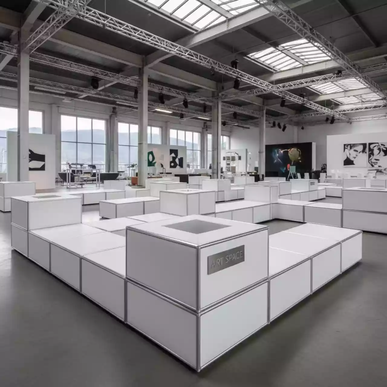 Аренда Цифра 2 белая в Bridge Resort — ART SPACE