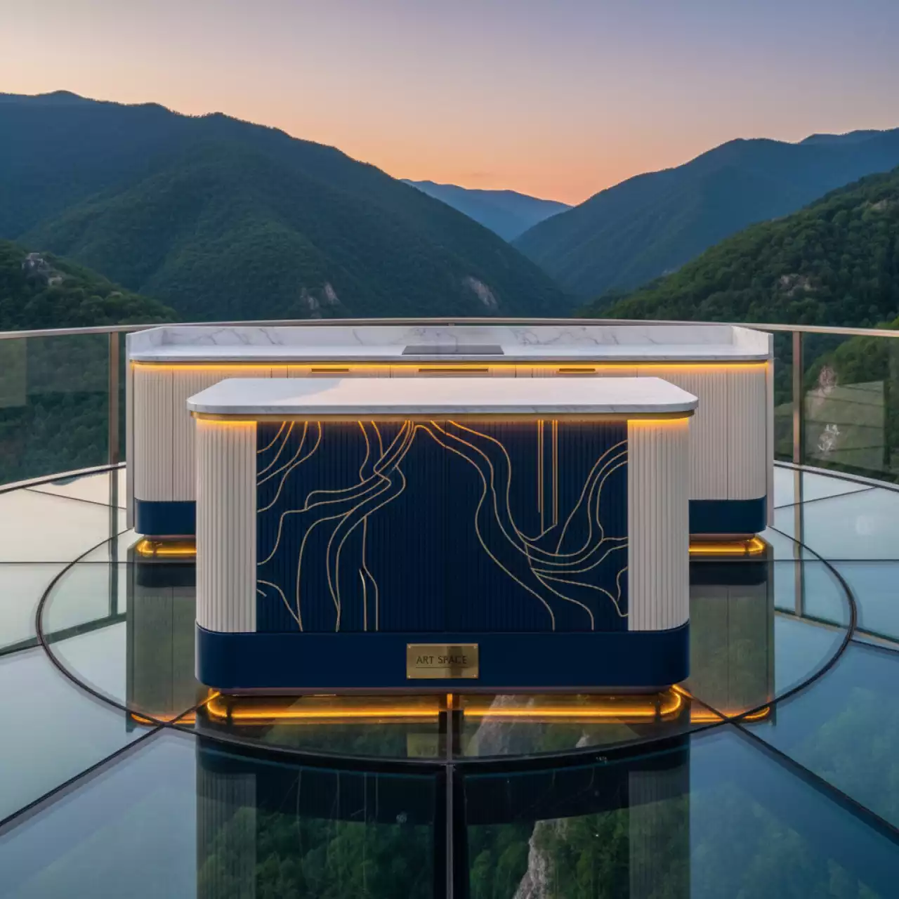 Аренда Цоколь ПВХ для кухни под покраску 100 мм 3 м в Skypark Sochi — ART SPACE