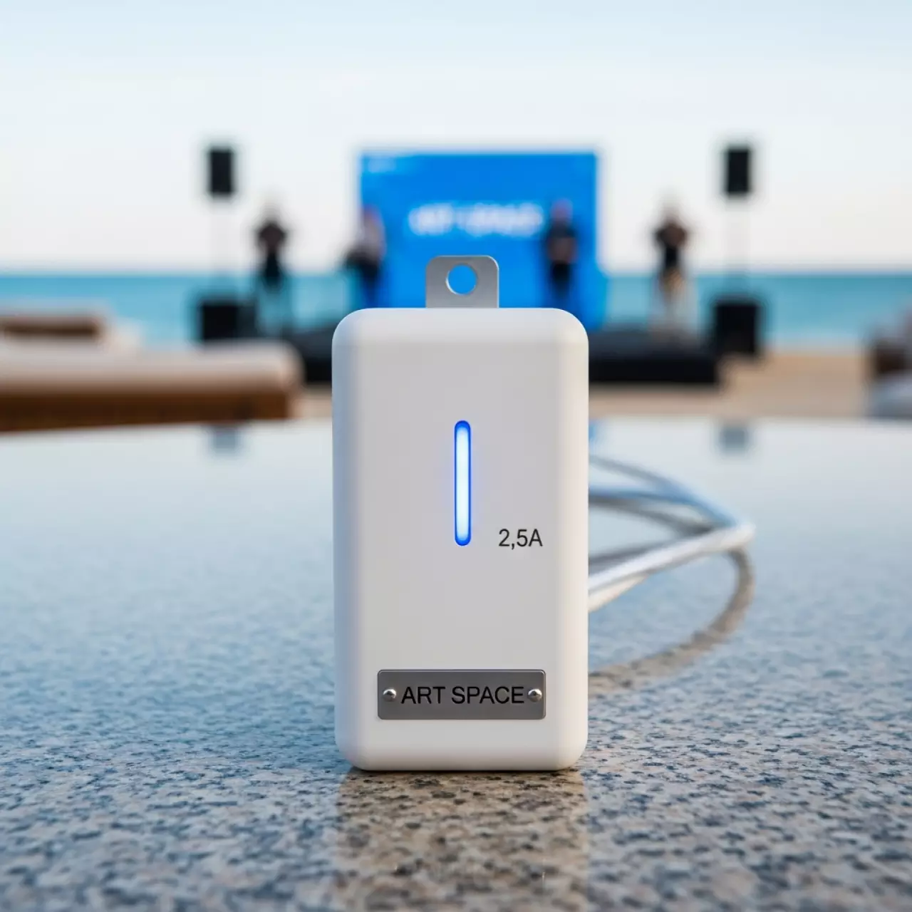 Аренда Датчик тока цифровой 2,5 A на пляже «Маяк» — ART SPACE