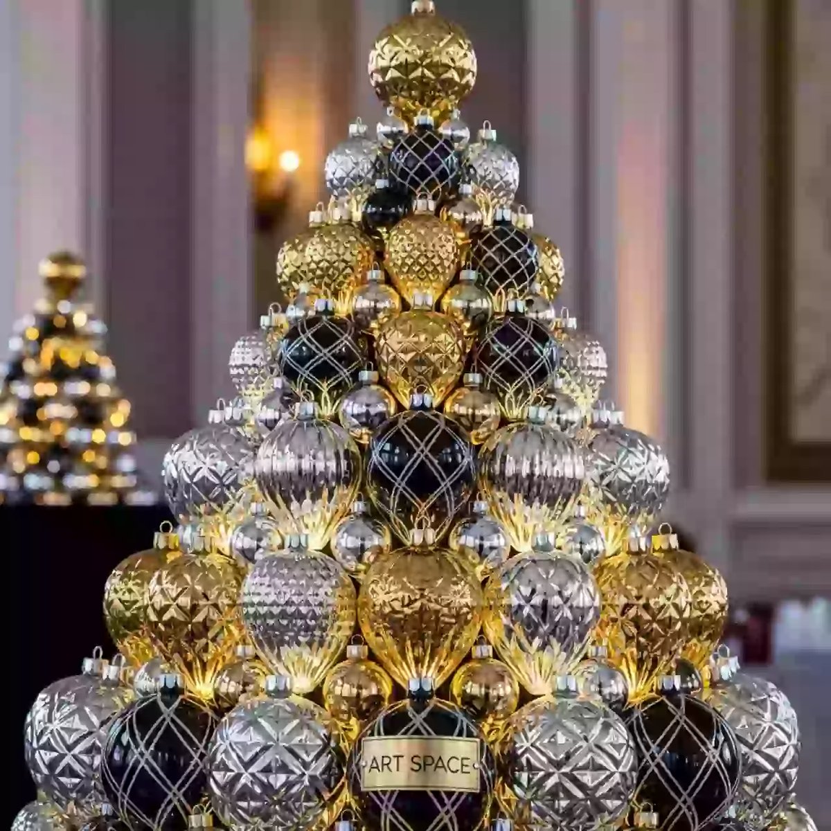 Аренда Декор новогодний шишки в стекле шар в Rodina Grand Hotel & SPA — ART SPACE