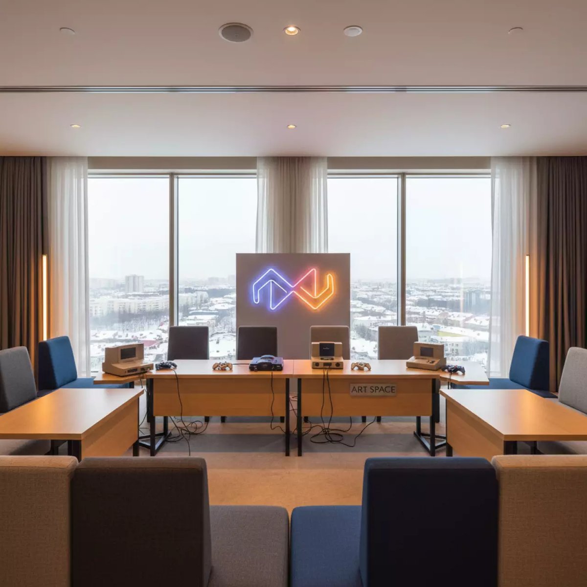 Аренда Декорации в стиле 90 х в Mercure Сочи Центр — ART SPACE