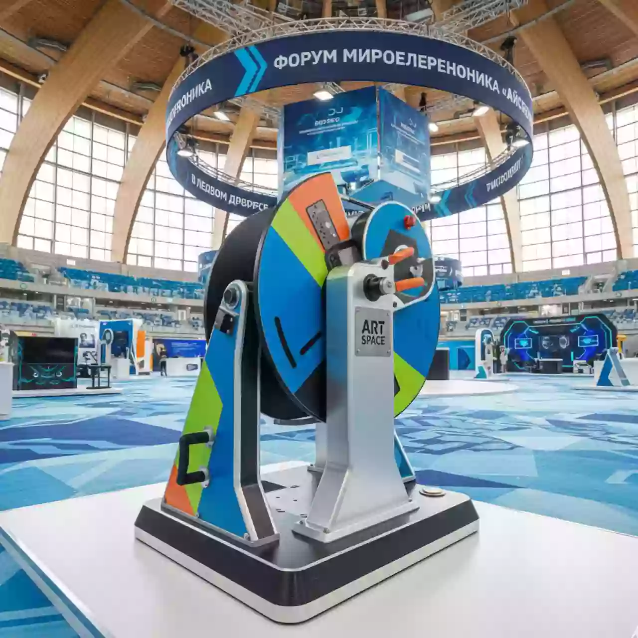 Аренда Держатель размотки бобины Printellect Reelholder в Ледовом дворце «Айсберг» — ART SPACE