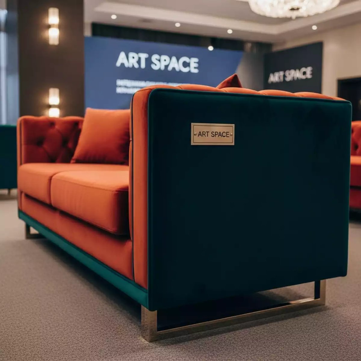 Аренда Диван 118 в отеле Radisson Lazurnaya — ART SPACE