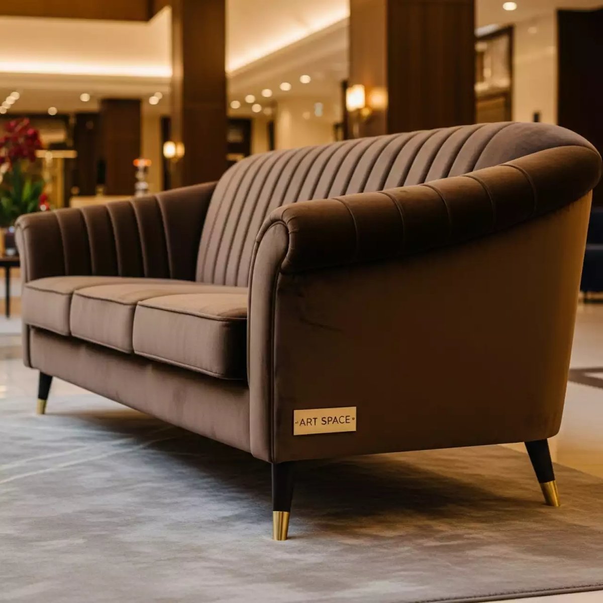 Аренда Диван Альбиони коричневый в отеле Hyatt Regency Sochi — ART SPACE