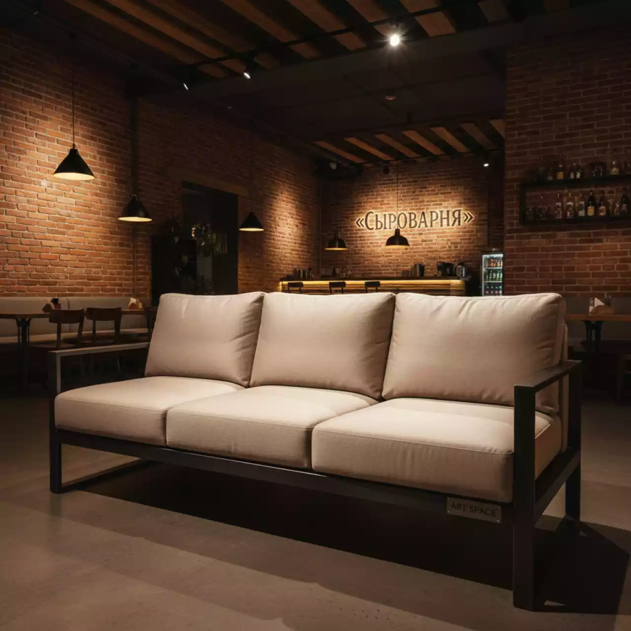 Аренда Диван Champagne 3 местный в ресторане «Сыроварня» — ART SPACE