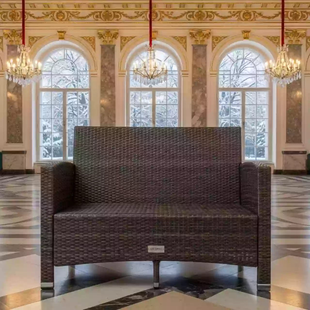 Аренда Диван двухместный из искусственного ротанга YH C2808W brown в усадьбе Голицына — ART SPACE
