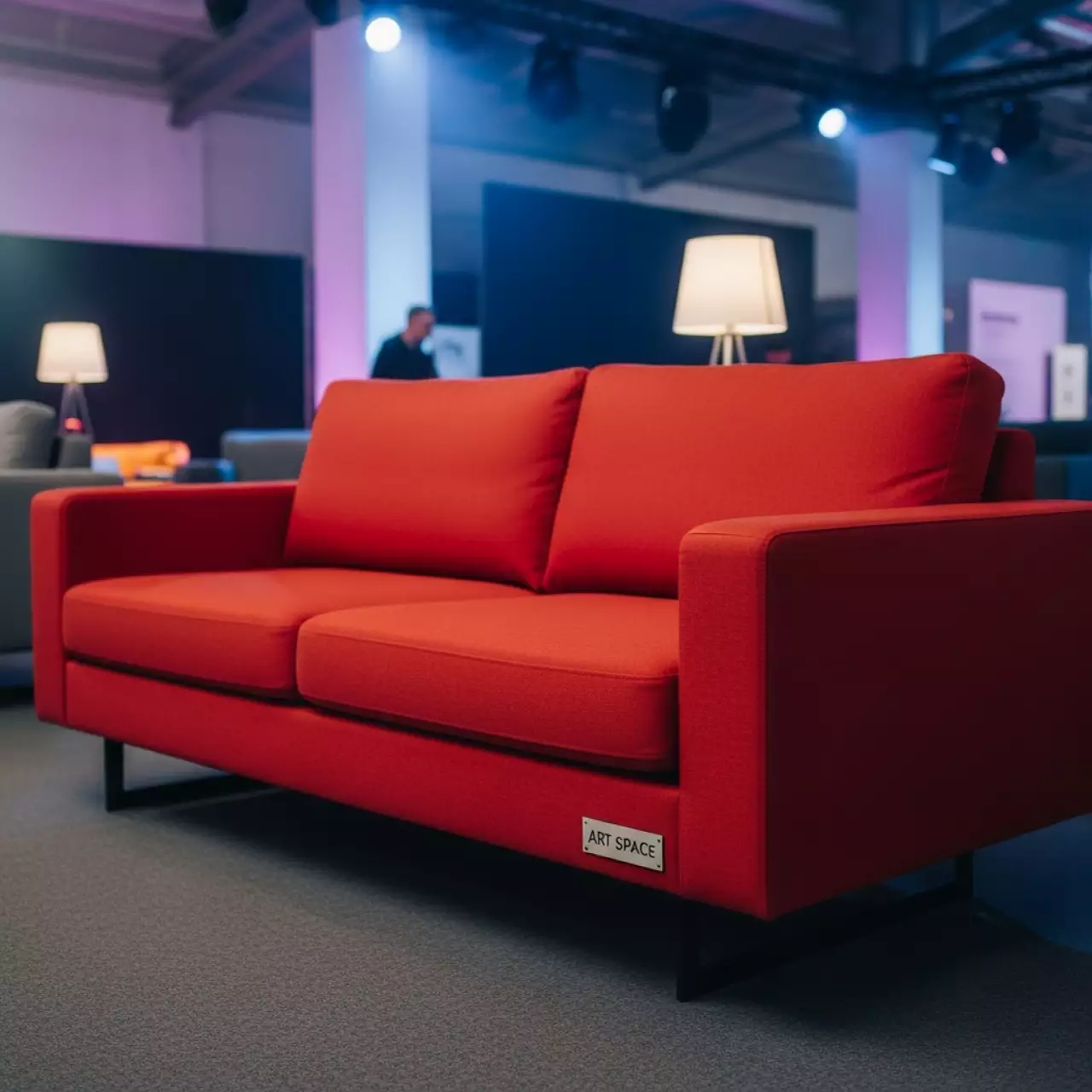 Аренда Диван двухместный Red Square красный в Гранд Отель Сочи — ART SPACE