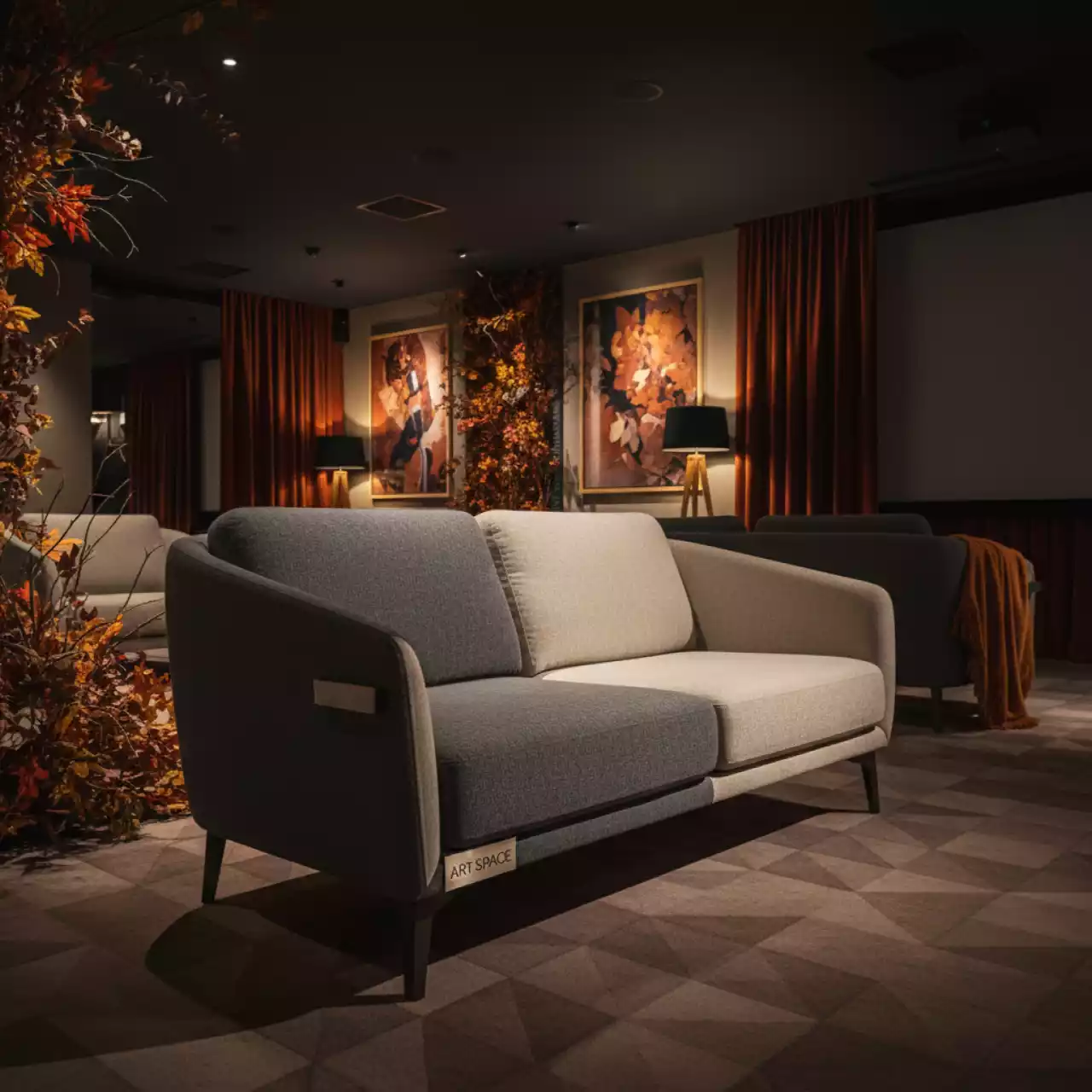 Аренда Диван двухместный с подлокотниками Arki Sofa в Grand Karat Sochi — ART SPACE