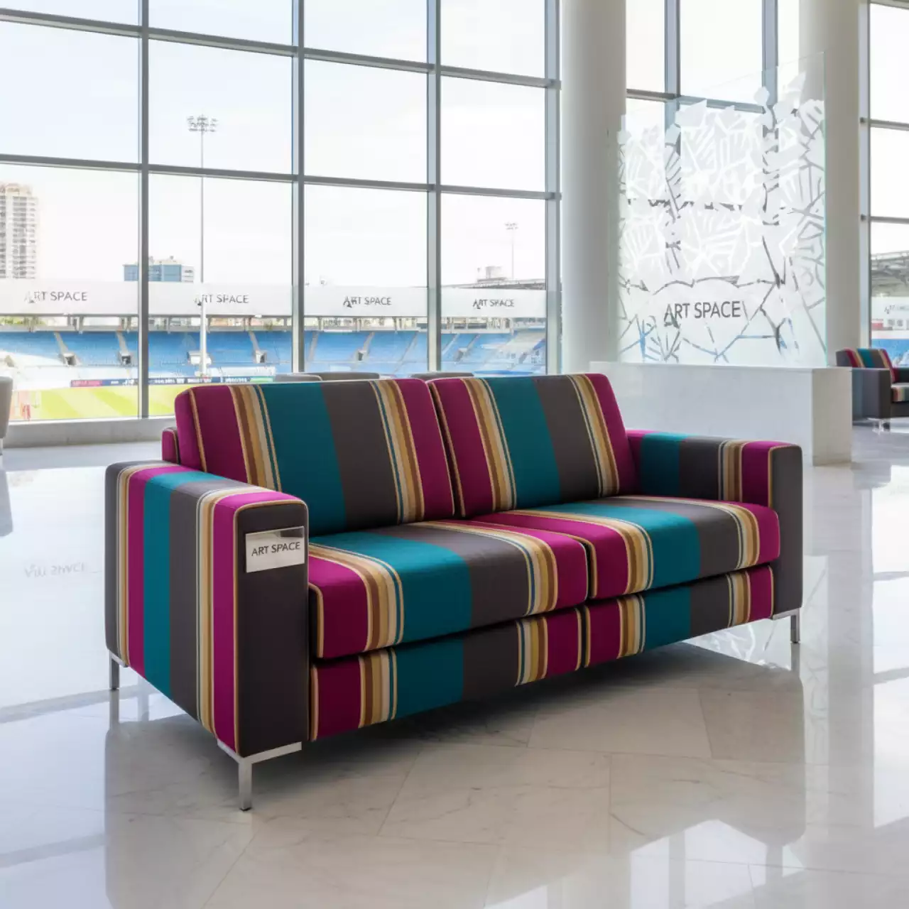 Аренда Диван двухместный Ультра в Mövenpick Hotel — ART SPACE