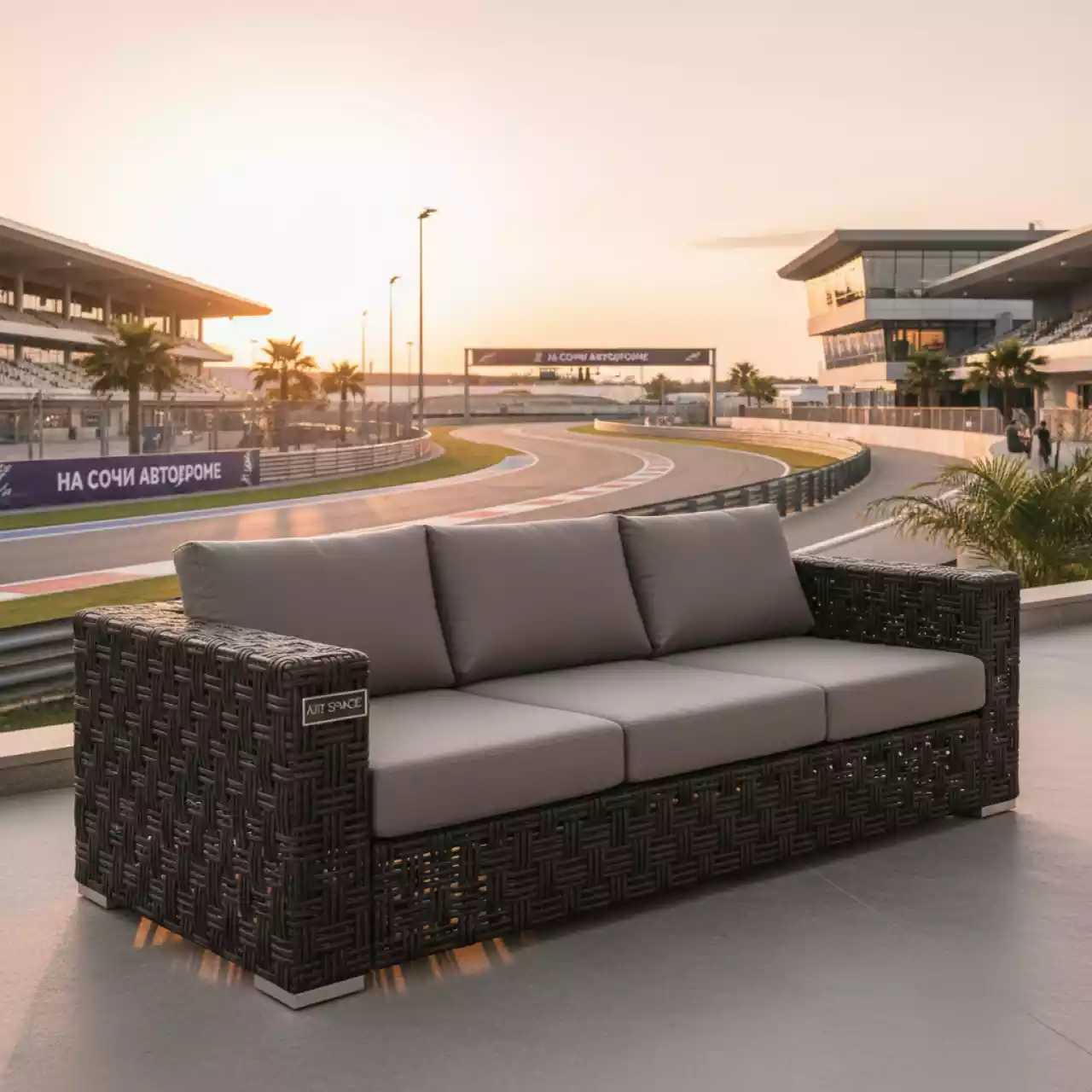 Аренда Диван из искусственного ротанга YH C3093W brown на Сочи Автодроме — ART SPACE