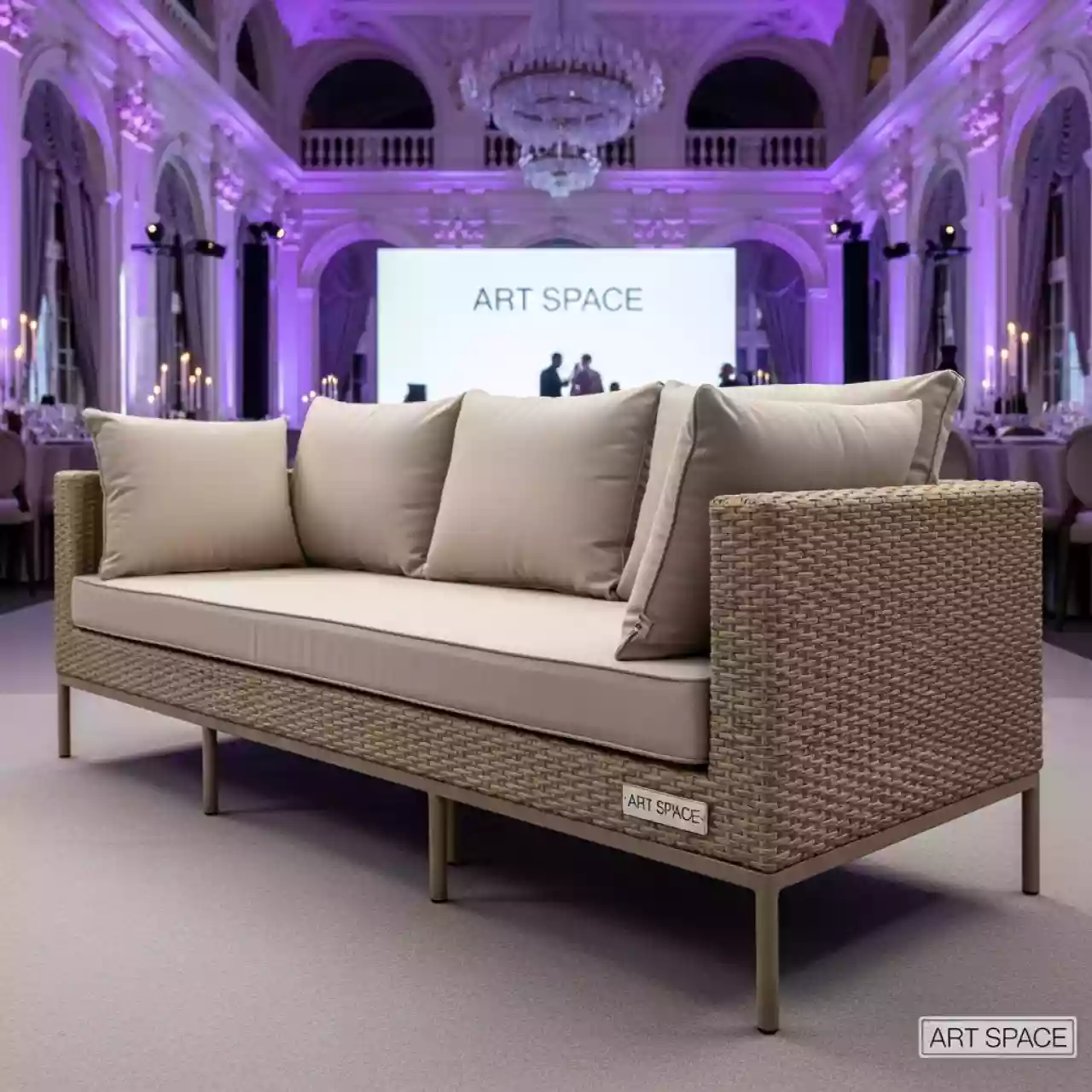 Аренда Диван из искусственного ротанга YH C3130W 3 beige в усадьбе Голицына — ART SPACE