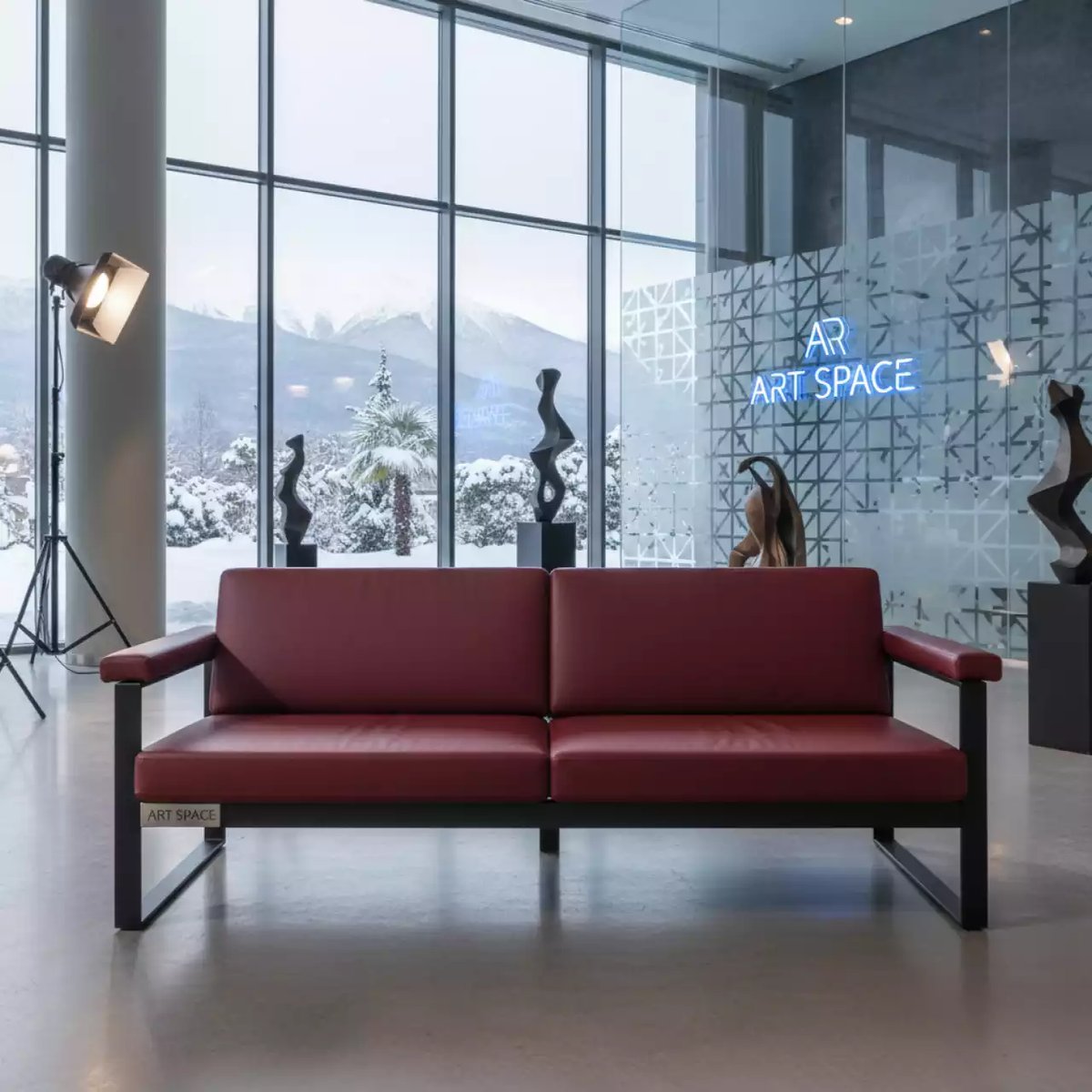 Аренда Диван красный в Swissôtel Resort Sochi Kamelia — ART SPACE