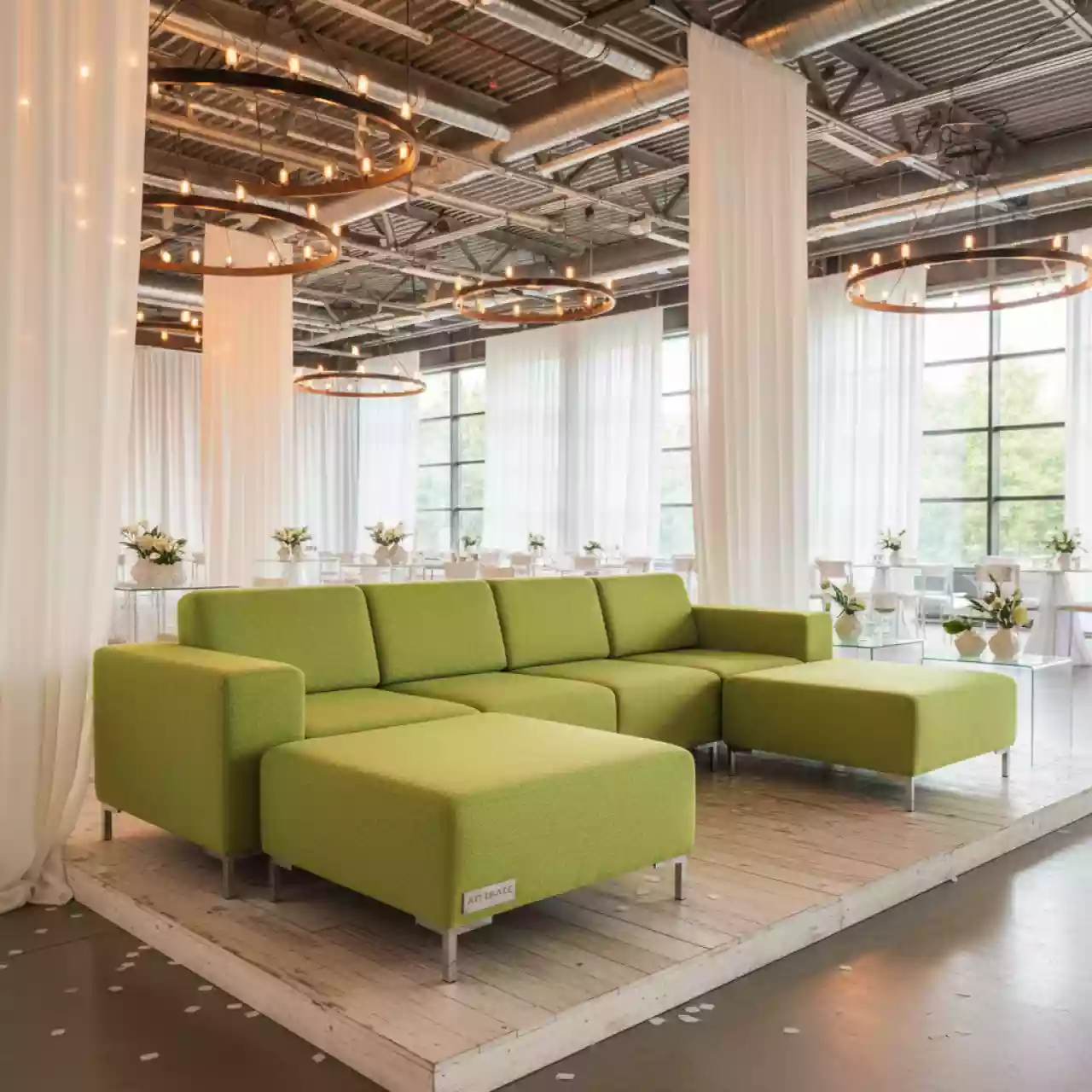 Аренда Диван lime Block в Керлинговом центре «Ледяной куб» — ART SPACE