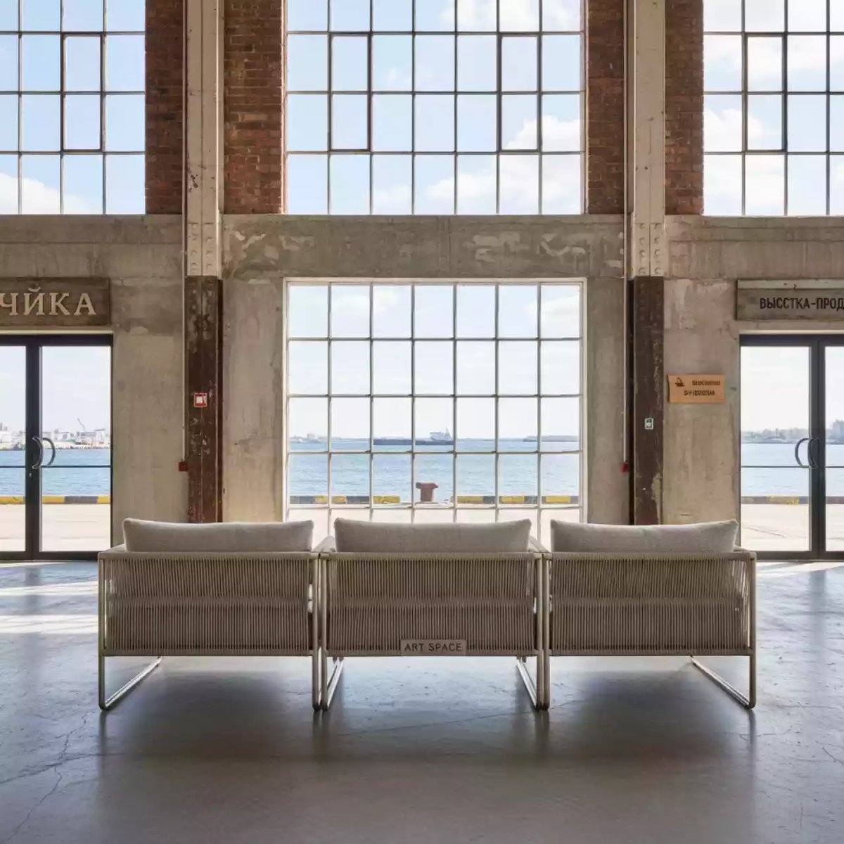 Аренда Диван модульный плетеный из роупа Касабланка каркас алюминий роуп бежевый в зале «Чайка» (Морпорт) — ART SPACE