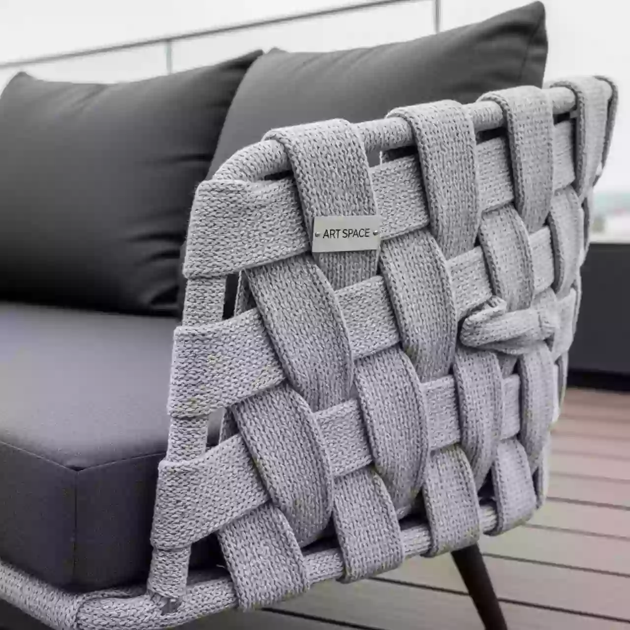 Аренда Диван плетеный мягкий Nido в ресторане «Высота 5642» — ART SPACE