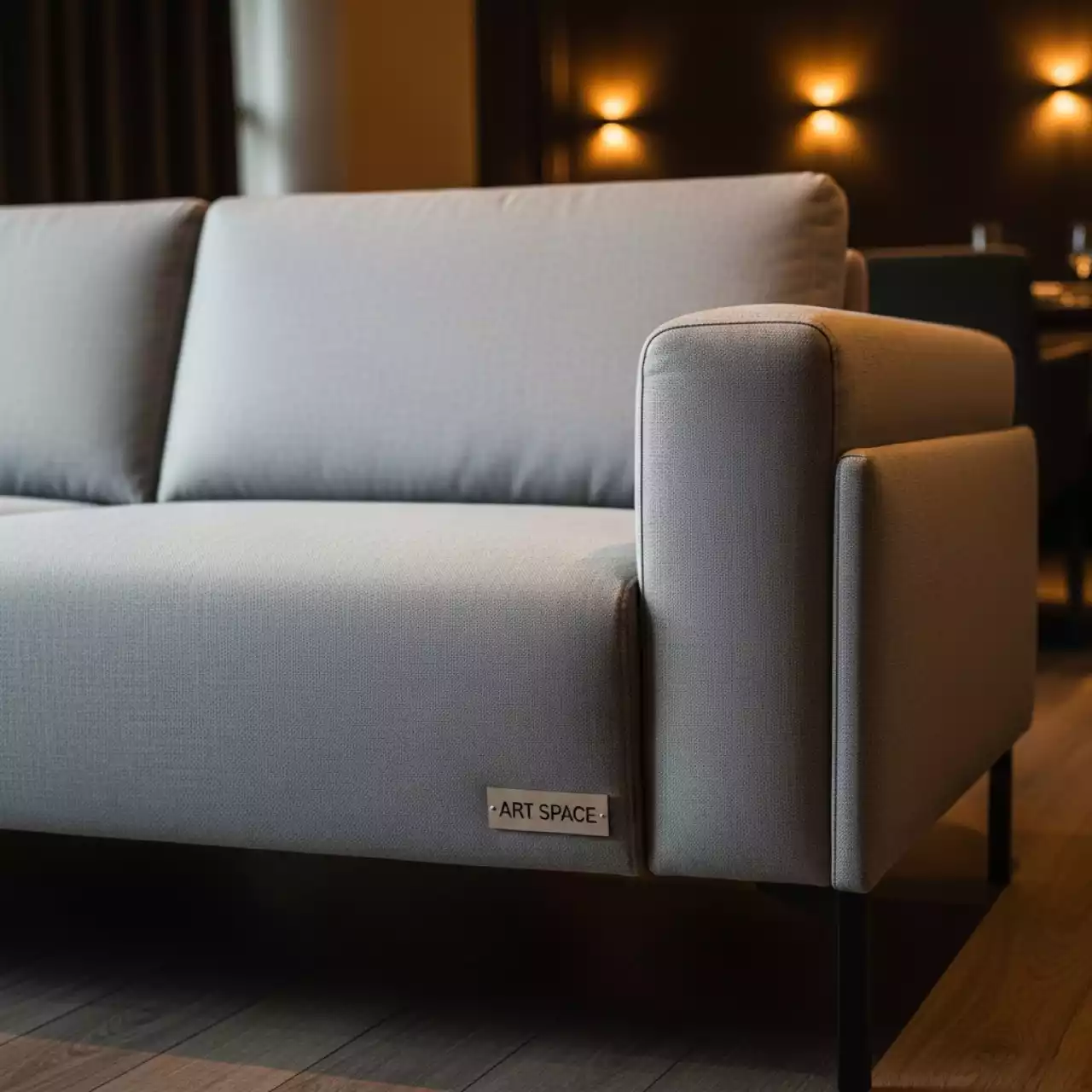 Аренда Диван прямой двухместный Клаб в ресторане «La Terrazza» — ART SPACE