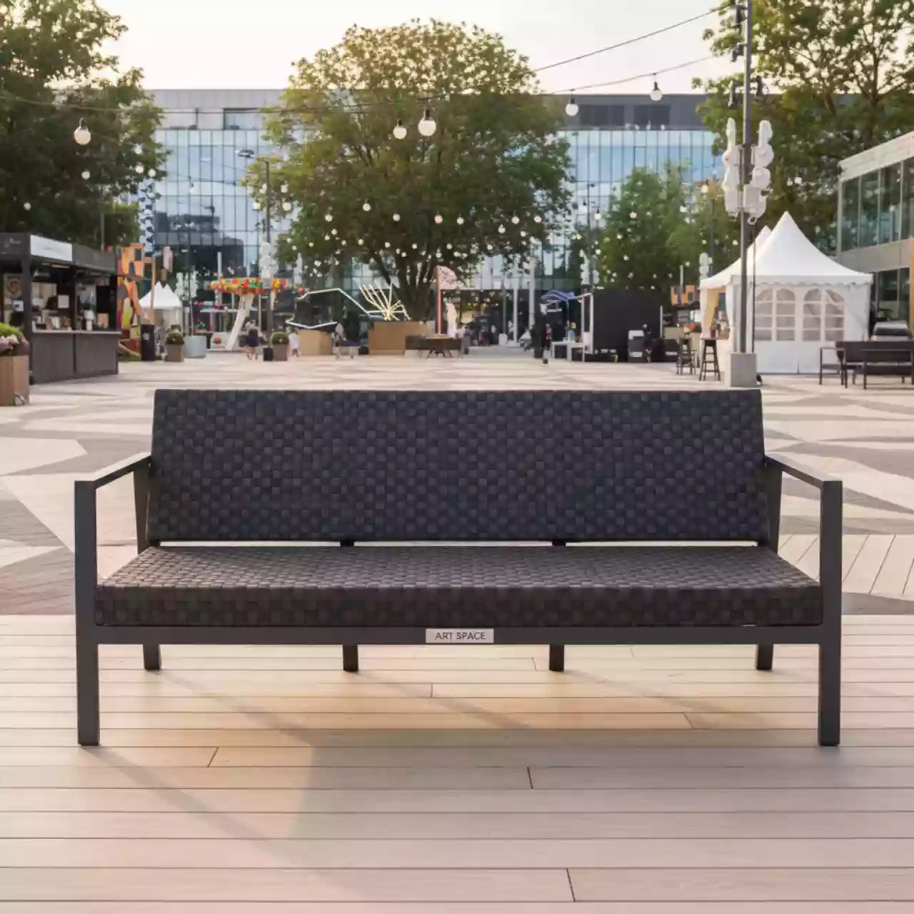 Аренда Диван садовый алюминиевый трехместный без подлокотников Callisto Giardino в Omega Sirius — ART SPACE