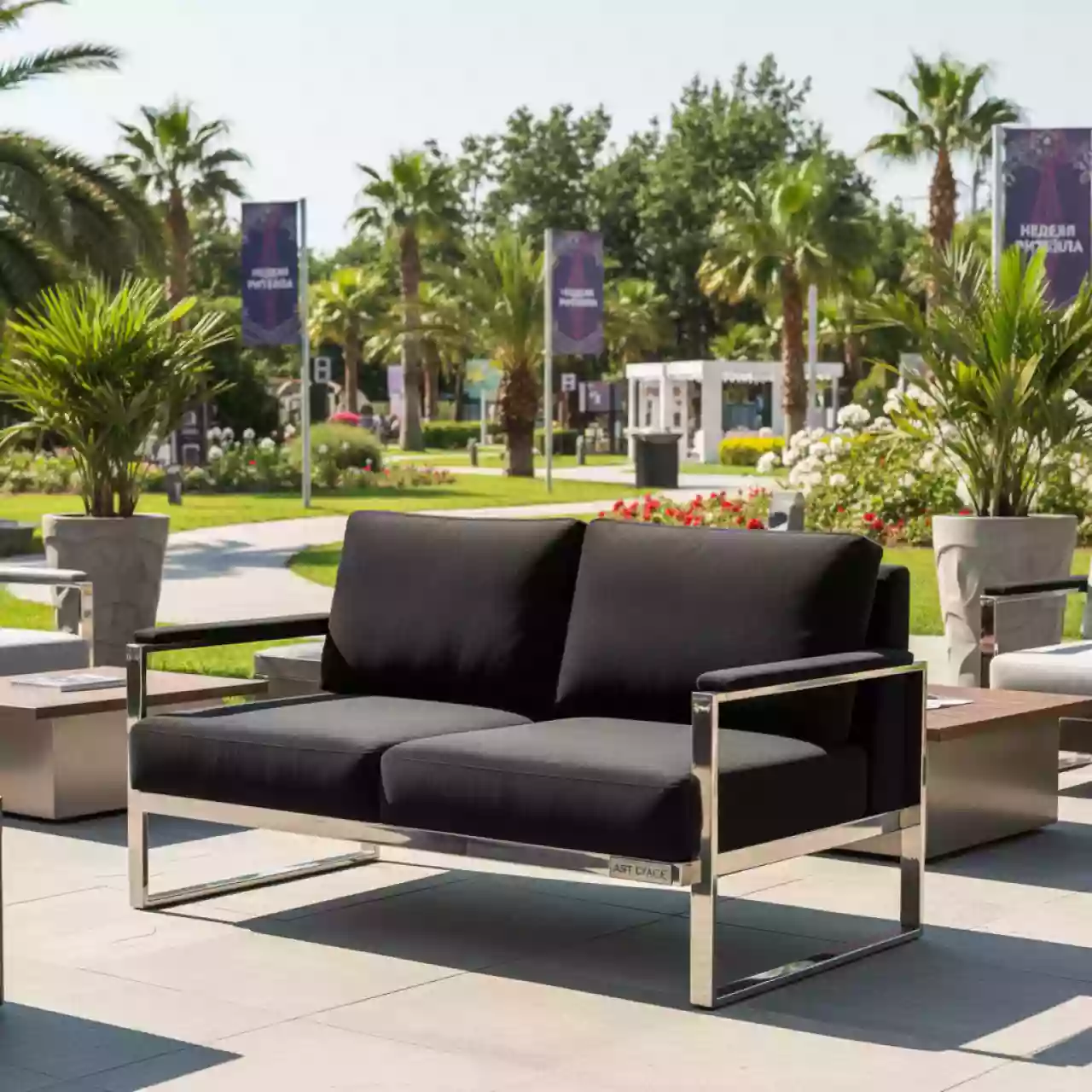 Аренда Диван Soa черный вельвет в парке «Ривьера» — ART SPACE