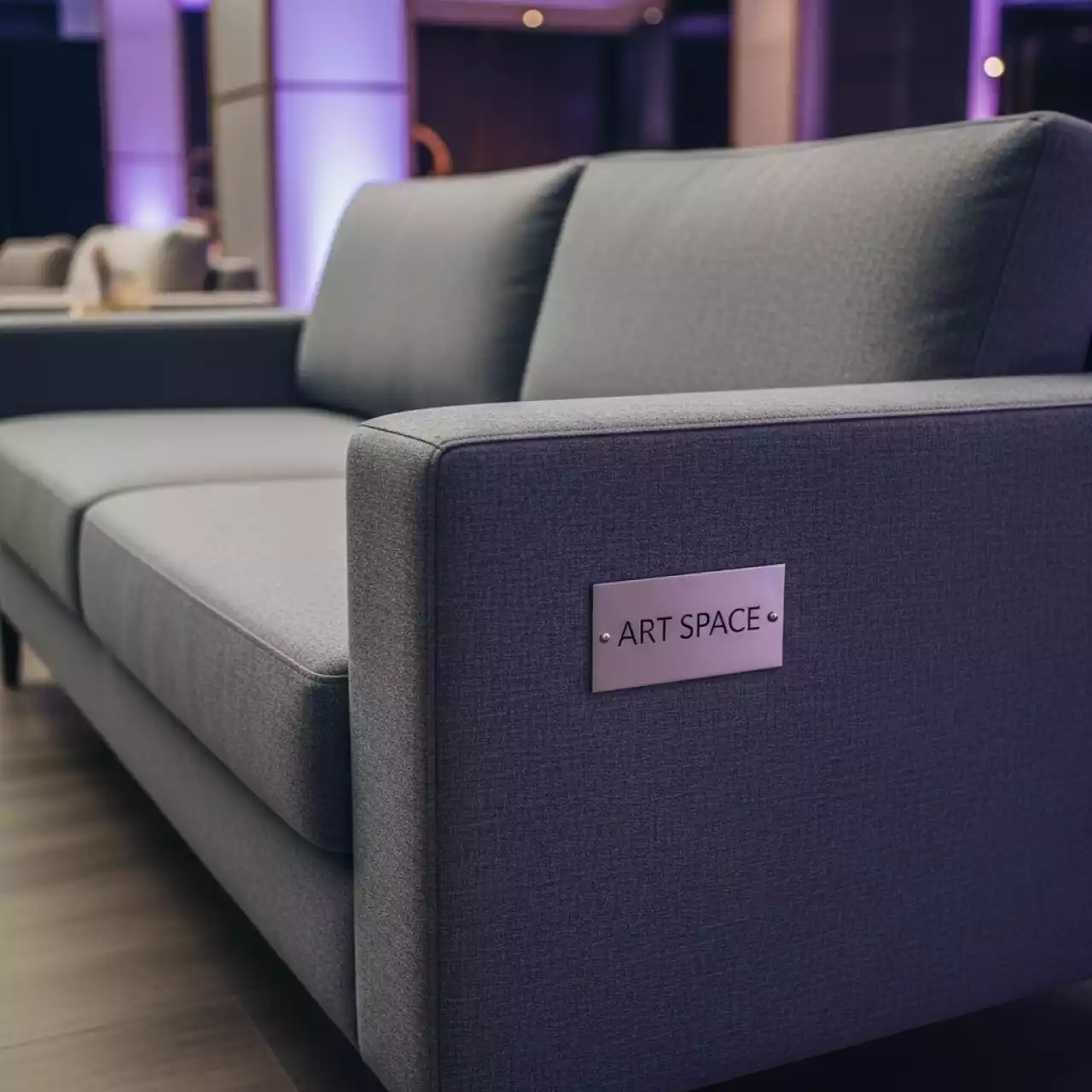 Аренда Диван Томас пасмурно серый в казино «Сочи» — ART SPACE