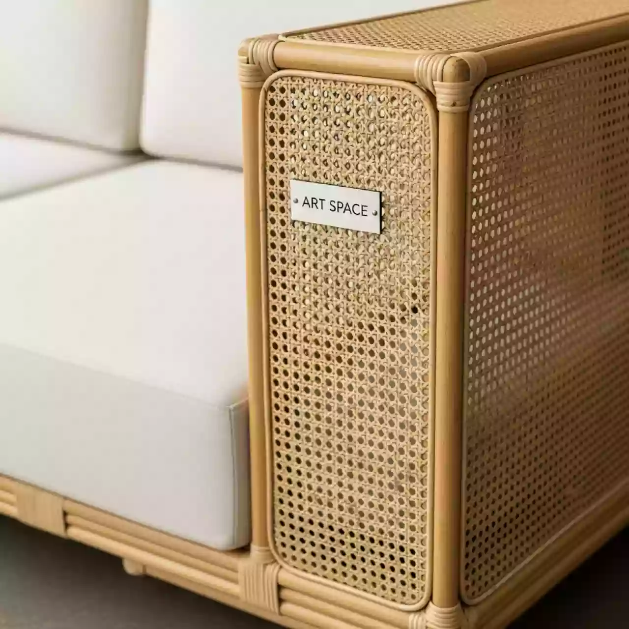 Аренда Диван трансформирующийся Лунго ротанг гиацинт соломенный в Radisson Blu Resort & Congress Centre — ART SPACE