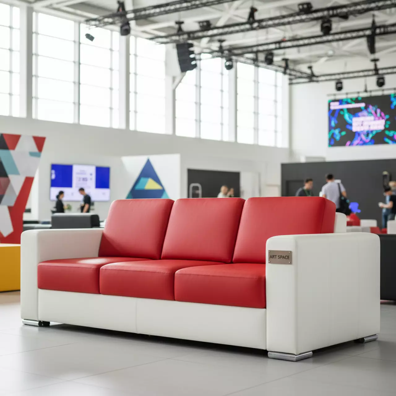 Аренда Диван трехместный бело красный Cube из экокожи в Университете «Сириус» — ART SPACE