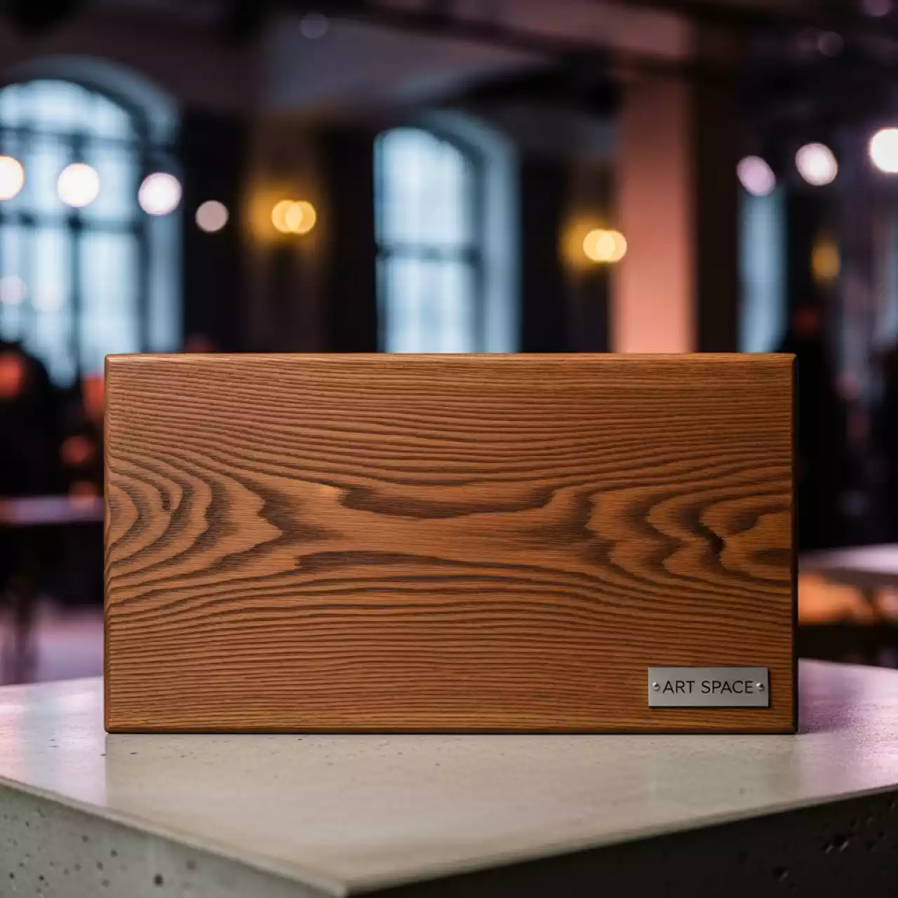 Аренда Доска для подачи дубовая темно коричневая в гранд-отеле «Жемчужина» — ART SPACE