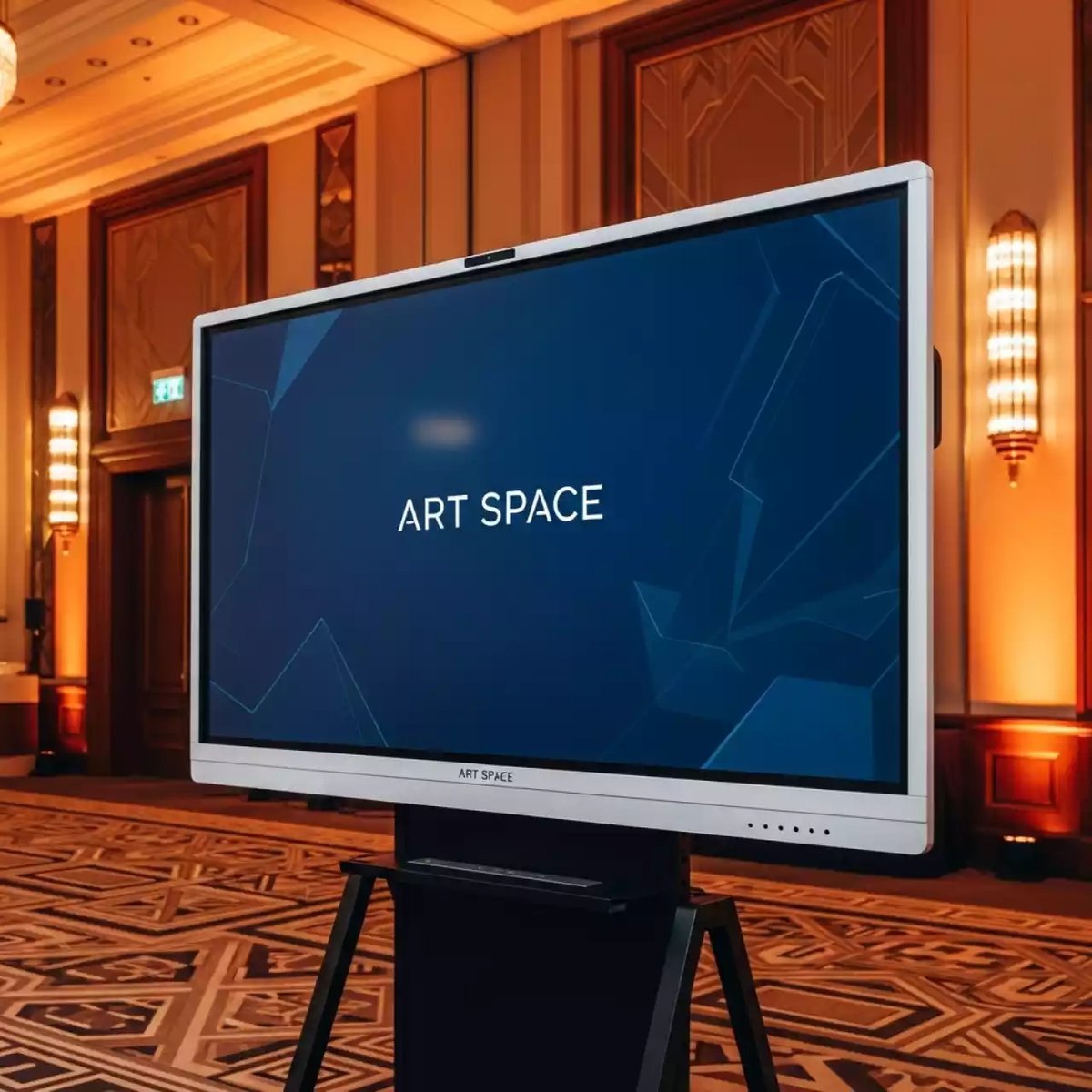 Аренда Доска интерактивная Newline TruBoard R3 1000 в Novotel Resort — ART SPACE