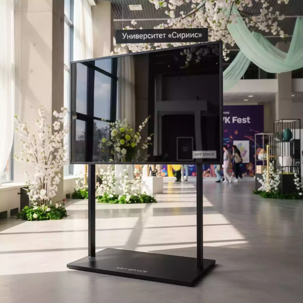 Аренда Доска магнитно маркерная стеклянная Brauberg 60х90 см черная в Университете «Сириус» — ART SPACE