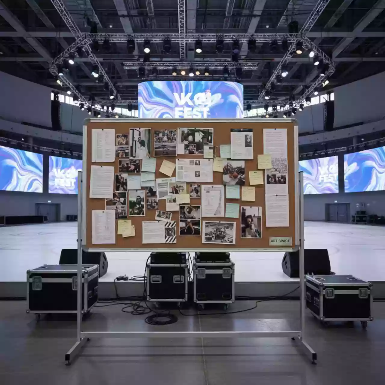 Аренда Доска пробковая 100х150 см 05 807 в ледовом дворце «Большой» — ART SPACE